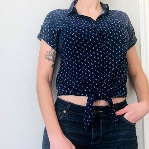 Vintage inspired button-down camp shirt with tie